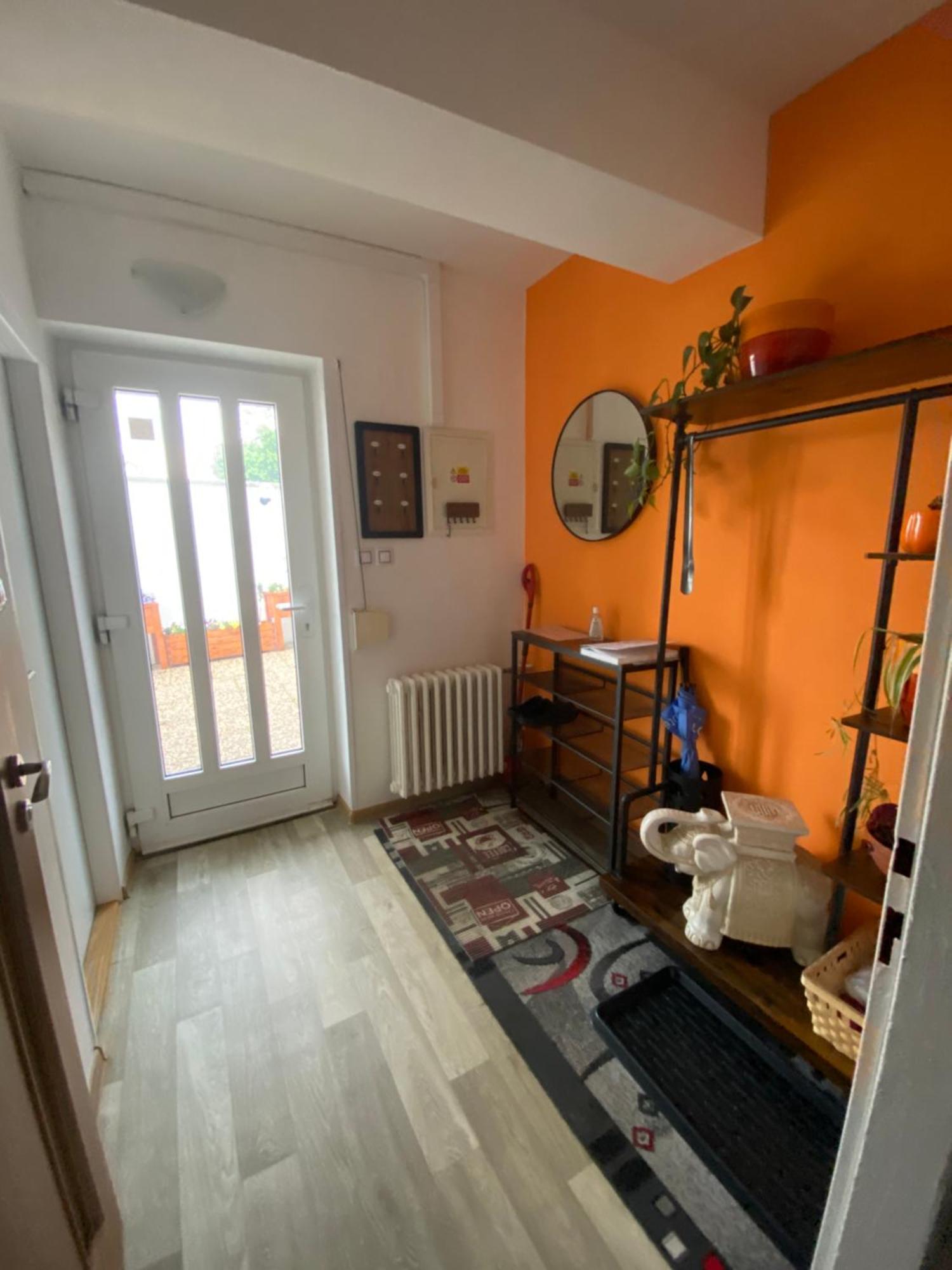 Homestay U Hanky Zdiby Buitenkant foto